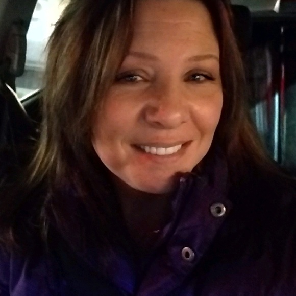 Meet your Posher, Angela - Picture 1 of 1